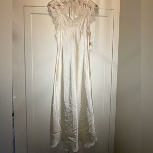 Nightgown, negligee cream, never worn